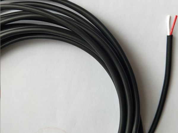 Flexible Fluoroelastomer Sheathed Cable